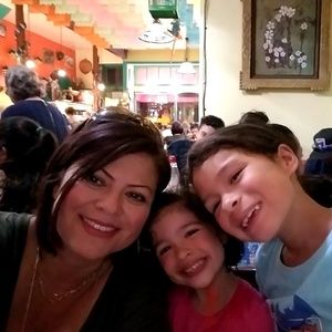 Meet your Posher, Cristina